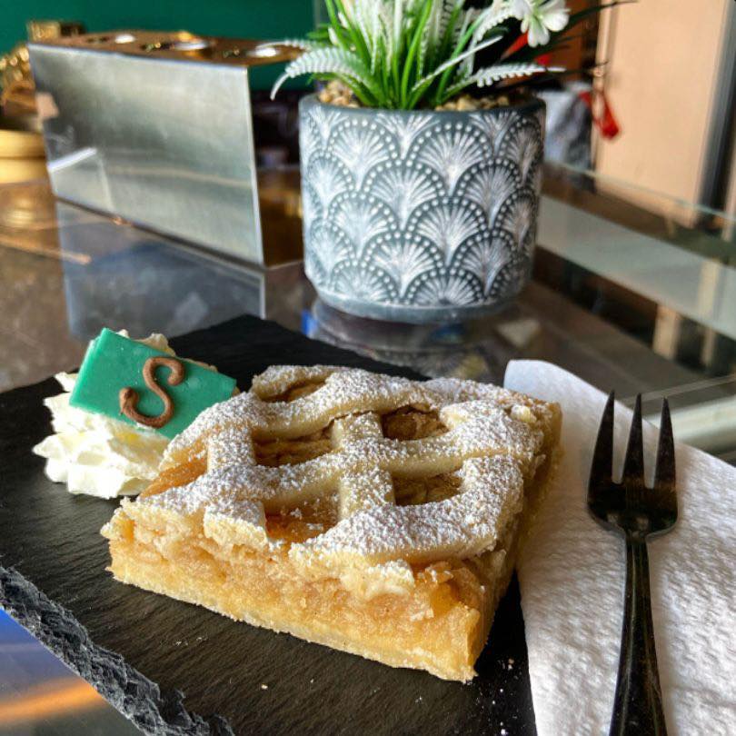 Mehlspeisen – Café Smaragd